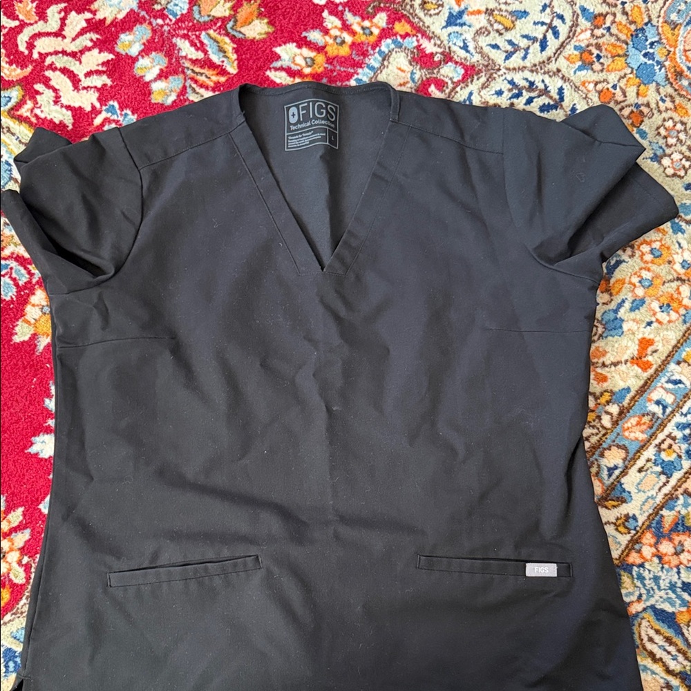 Figs Classic Black V-Neck Scrub Top